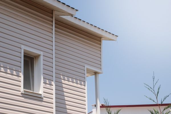 Cost of Vinyl Siding Hole Repair in Elk River